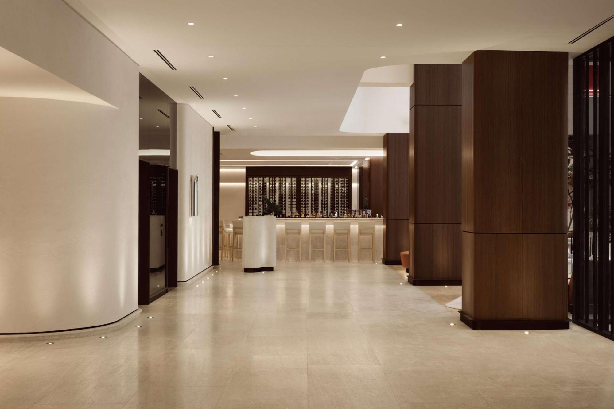 Vogue Hotel Montreal Downtown, Curio Collection By Hilton المظهر الخارجي الصورة