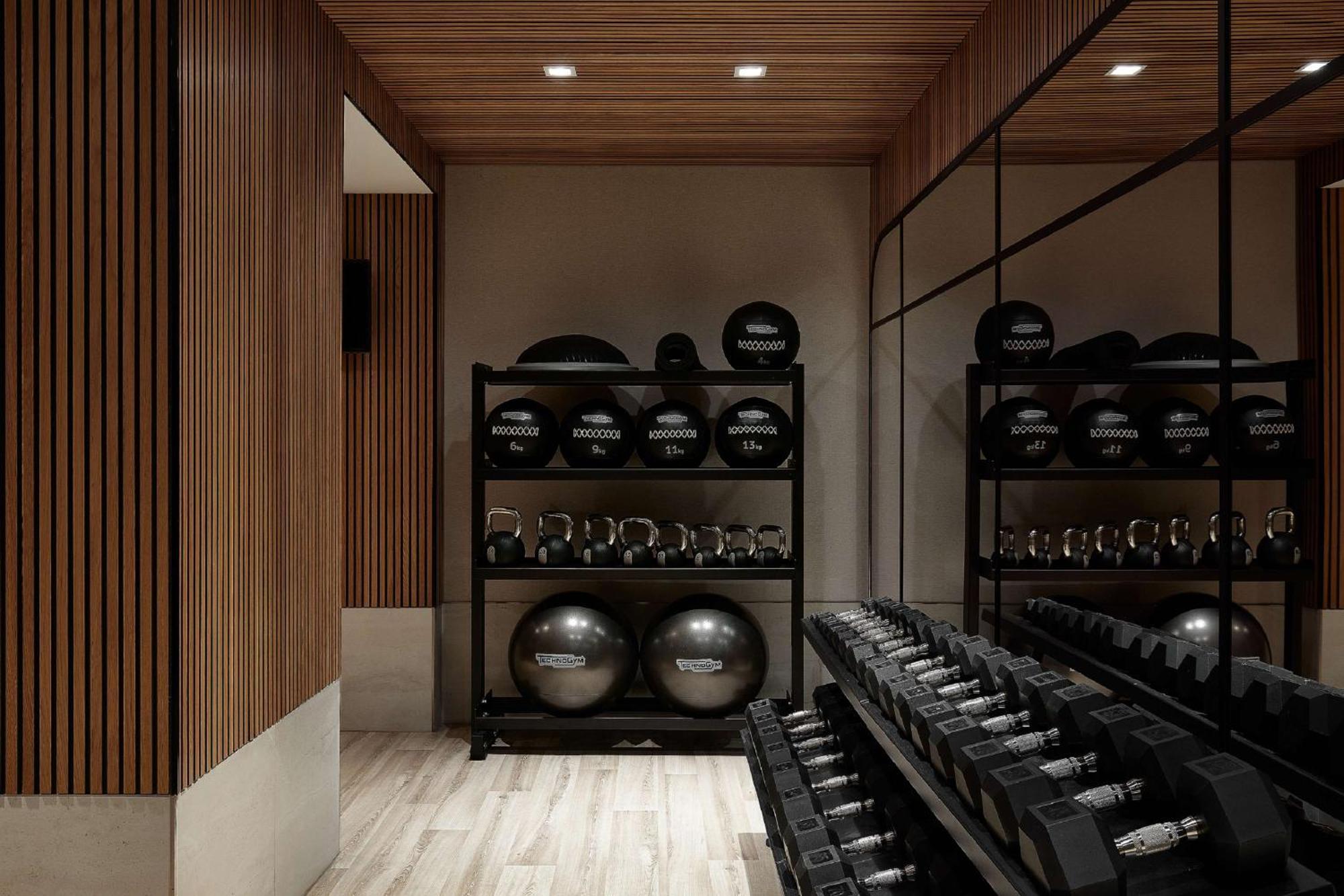 Vogue Hotel Montreal Downtown, Curio Collection By Hilton المظهر الخارجي الصورة