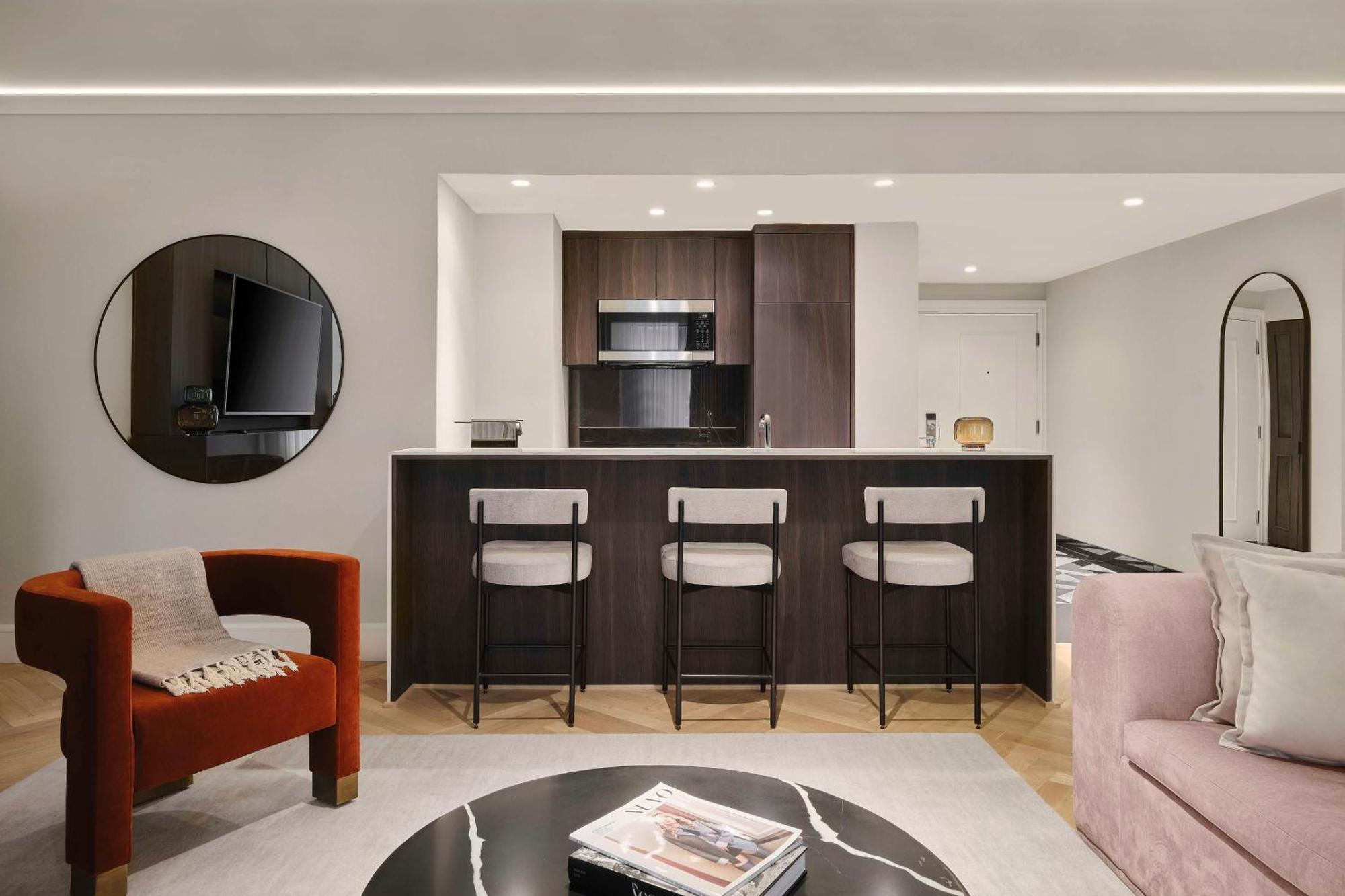 Vogue Hotel Montreal Downtown, Curio Collection By Hilton المظهر الخارجي الصورة